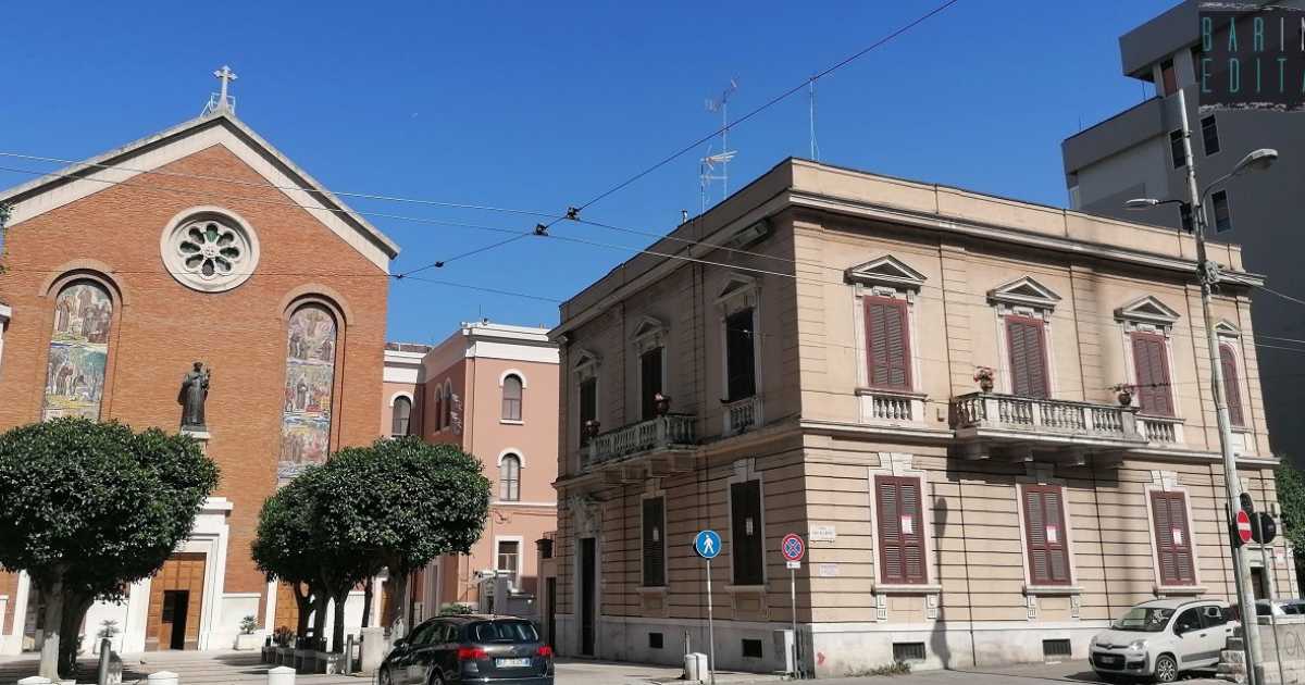 Bari, sulla trafficata piazza Luigi di Savoia si nasconde un piccolo gioiello: � Palazzina Tinelli